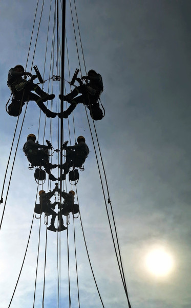 Lavagem De Vidros Em Altura